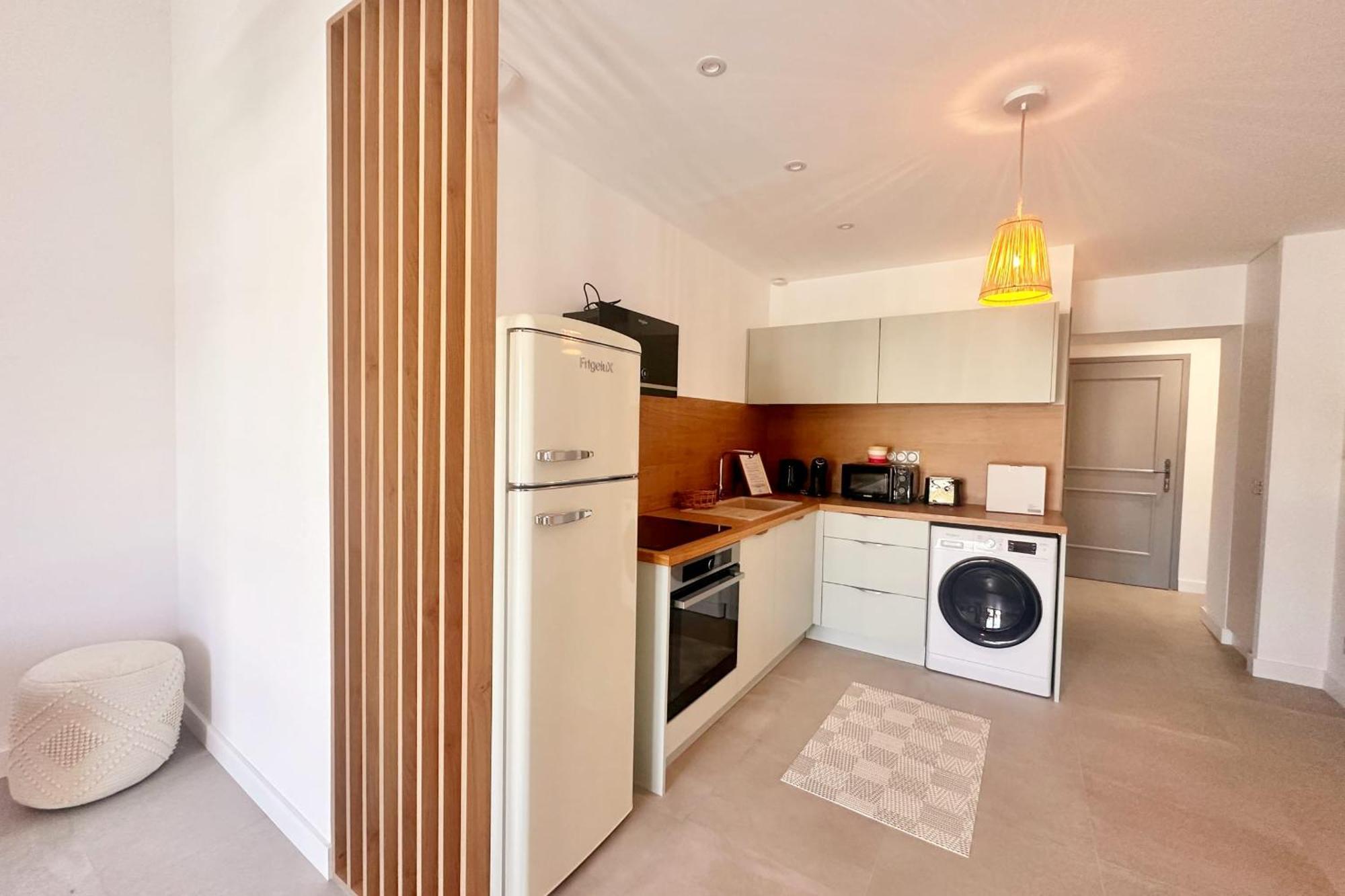 Les Palmiers - Appartement Une Chambre Vue Canal Le Grau-du-Roi Esterno foto