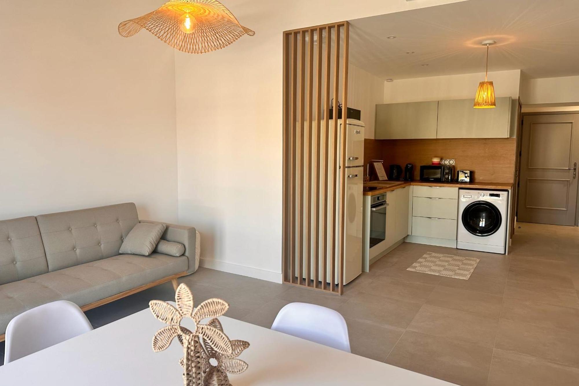 Les Palmiers - Appartement Une Chambre Vue Canal Le Grau-du-Roi Esterno foto