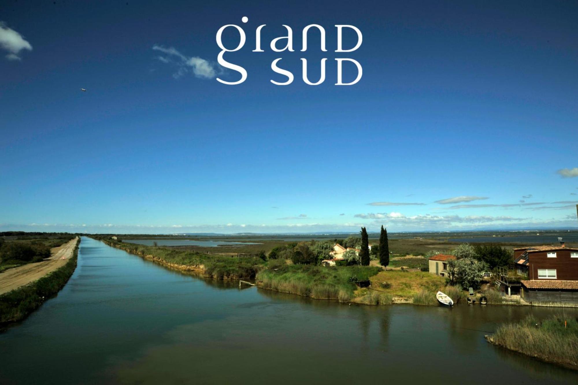 Les Palmiers - Appartement Une Chambre Vue Canal Le Grau-du-Roi Esterno foto